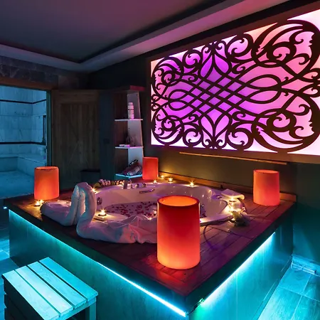 Golden Age Bodrum Herşey Dahil Otel 4*