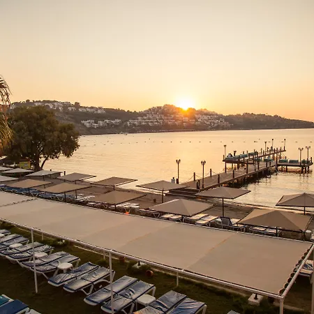 호텔 Golden Age Bodrum
