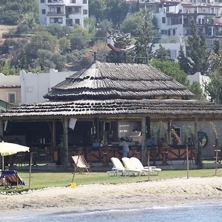 Golden Age Bodrum 얄리카베크